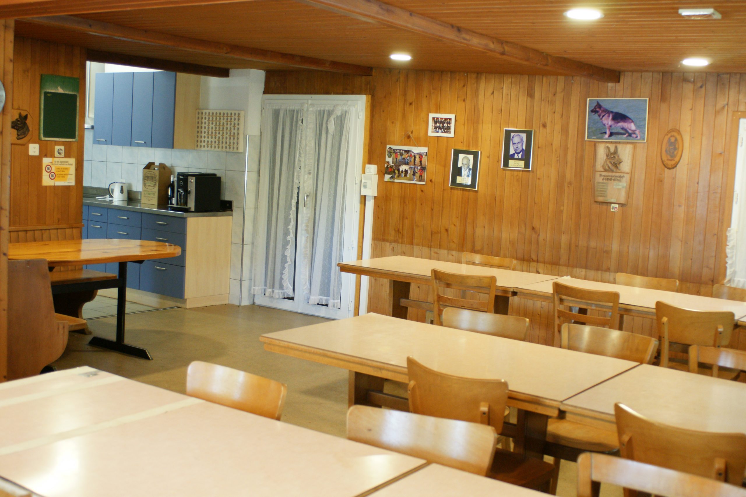 Sitzbereich im Clubhaus
